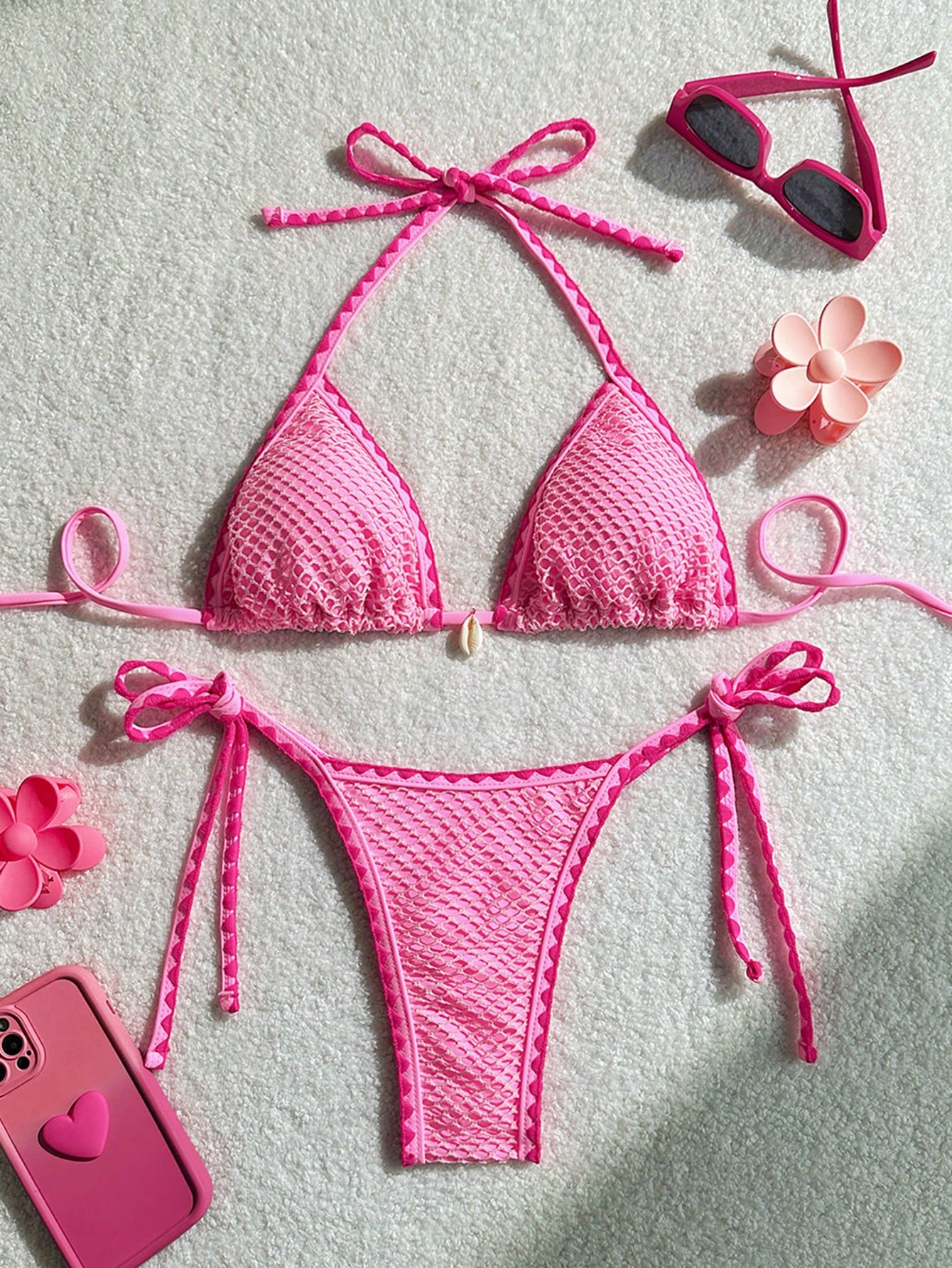 Biquíni liso GLOZIFY com amarração no pescoço e calcinha ajustável, ideal para praia e verão