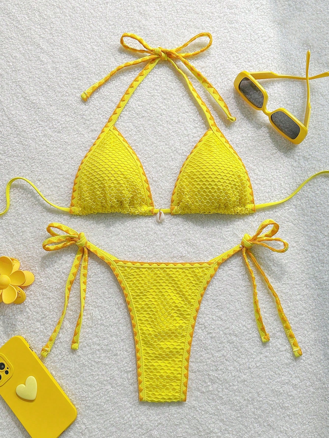Biquíni liso GLOZIFY com amarração no pescoço e calcinha ajustável, ideal para praia e verão
